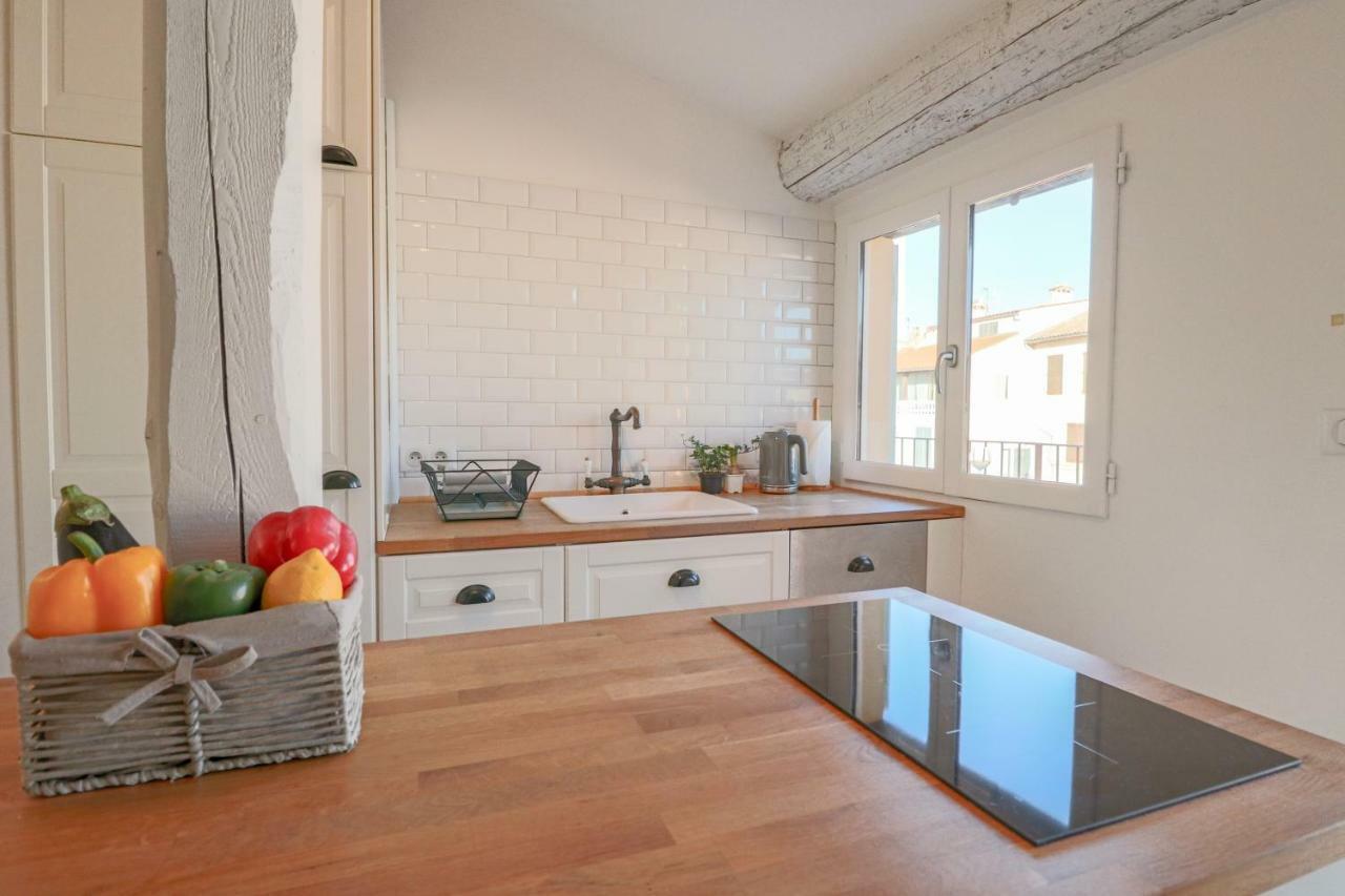 Clt - Unique Duplex & Terrace On The Provencal Market Antibes Exterior photo